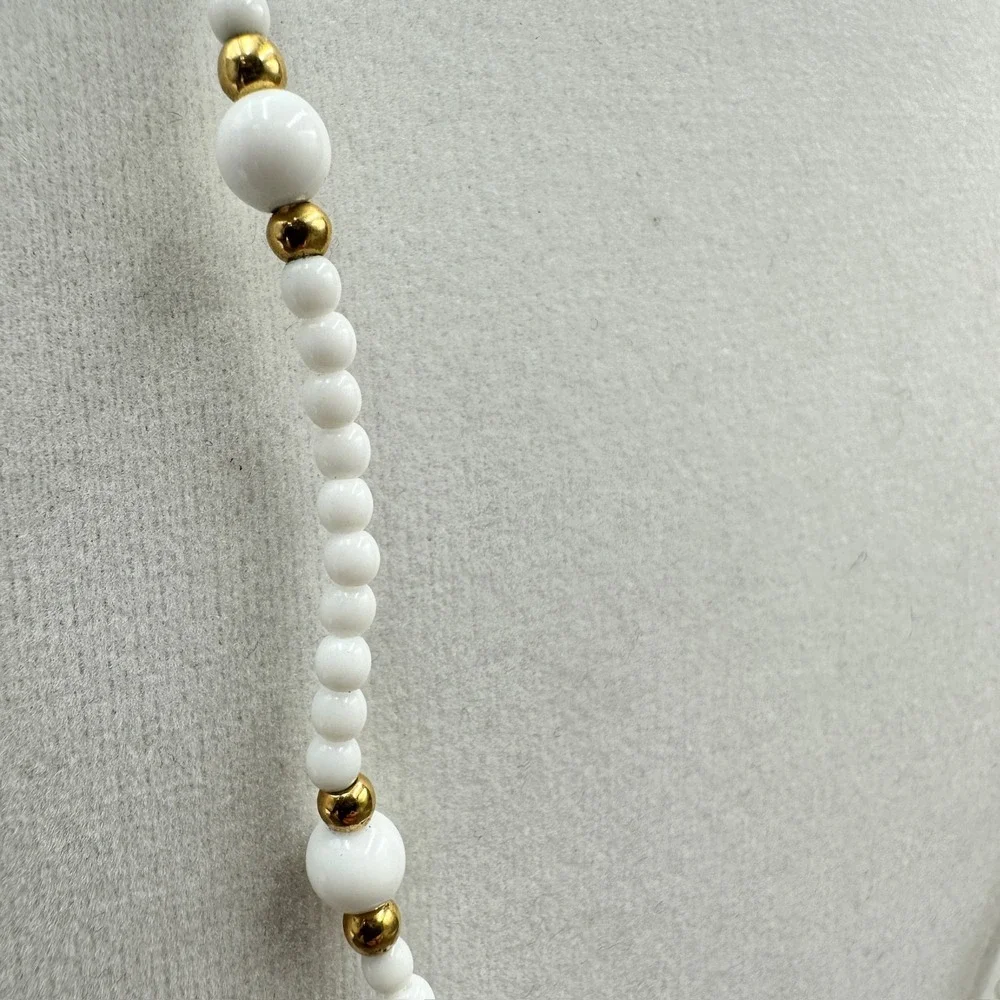 Napier Vintage White Seed Bead & Gold-Tone Accents Minimalist Layering‎ Necklace